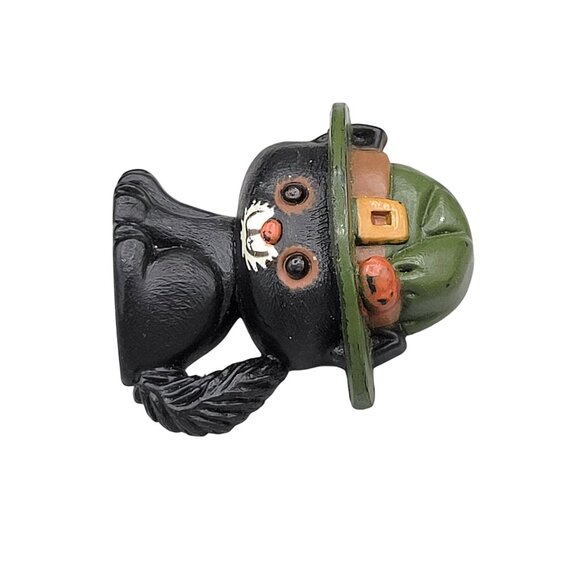 Hallmark Cards Halloween Black Kitty Cat Brooch Pin Plastic Signed Vintage - Picture 3 of 8